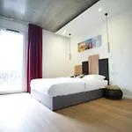 Arrow Hotel