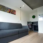 Arrow Hotel