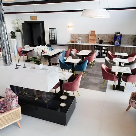 Arrow Euroairport Bale Mulhouse 3*